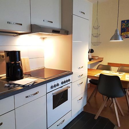 Ferienwohnung 5 Im Strandhaus Lobbe Esterno foto