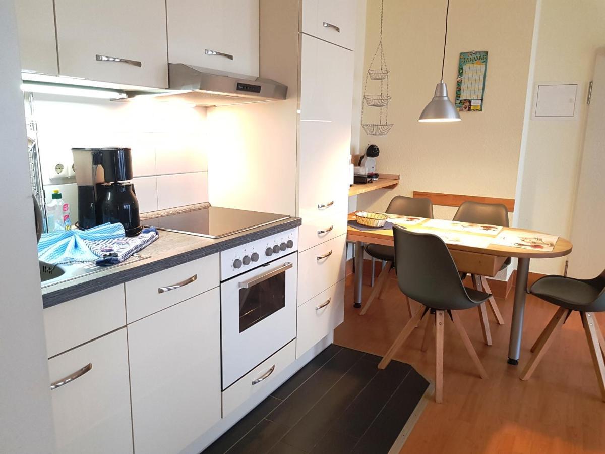 Ferienwohnung 5 Im Strandhaus Lobbe Esterno foto